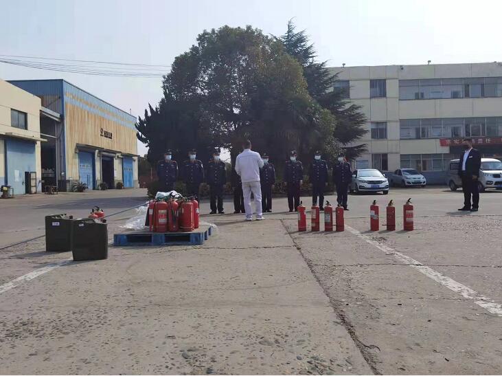 獵鷹保安公司積極組織，開展消防實戰(zhàn)演練，防患于未“燃”