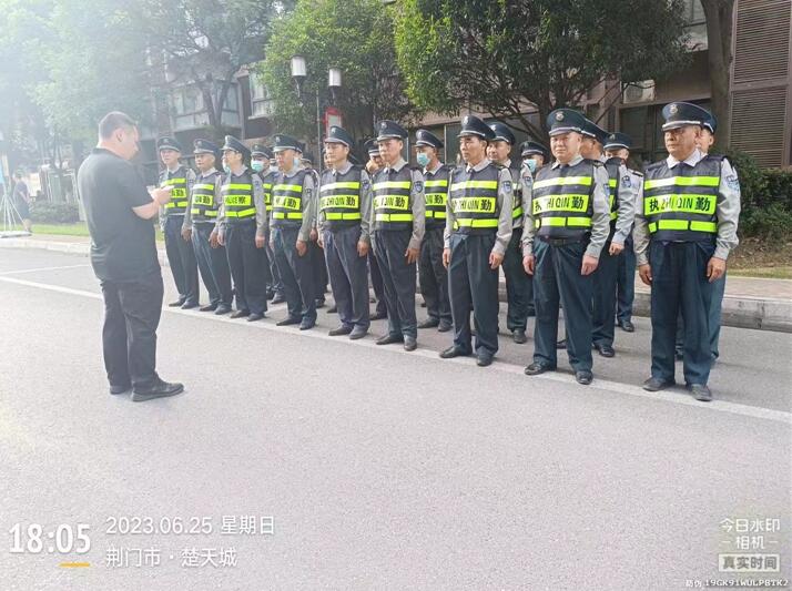 怎么樣才能在襄陽(yáng)獵鷹保安公司更好的完善自己呢？